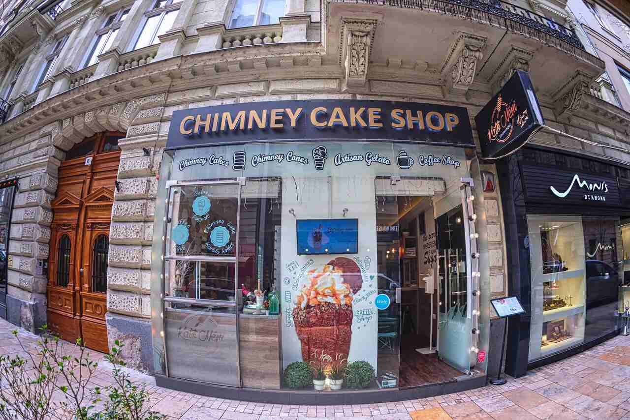 Kató Néni chimney cake shop in Budapest