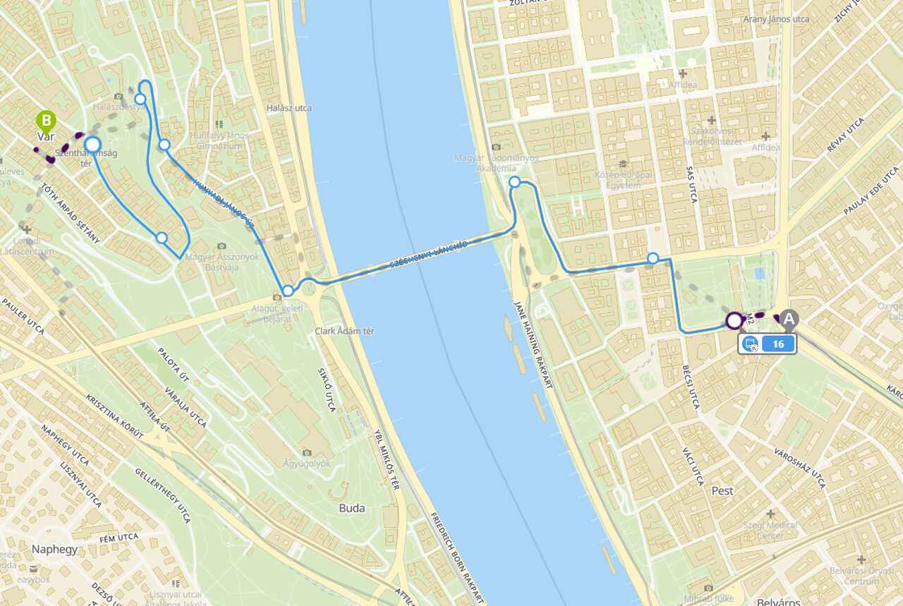 Map showing how to get to Buda Castle by bus 16 or 216 from central Budapest